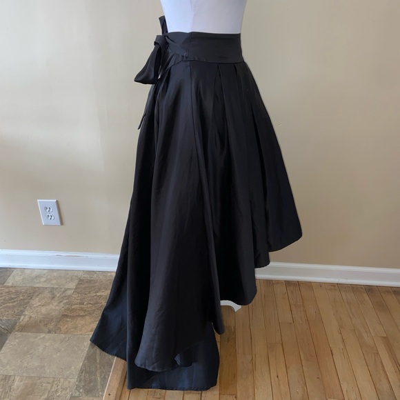 Chic Black High Low Skirt - Picture 9 of 10
